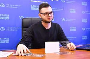 Успішні до 25-ти: що спонукало українського студента винайти тактичний блокнот для військових