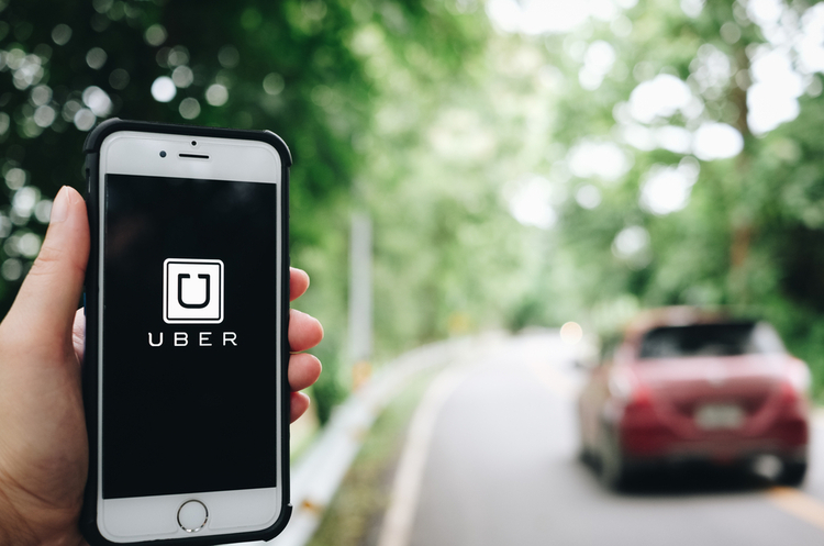 Uber планує перейти виключно на електромобілі в США та Європі до 2030 року