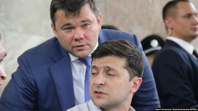 Президент України Володимир Зеленський та ексглава Офісу Прзидента Андрій Богдан Богдан підтвердив, що операцію по затриманню «вагнерівців» зірвано через дзвінок з Офісу президента