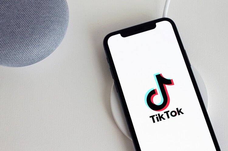 TikTok      