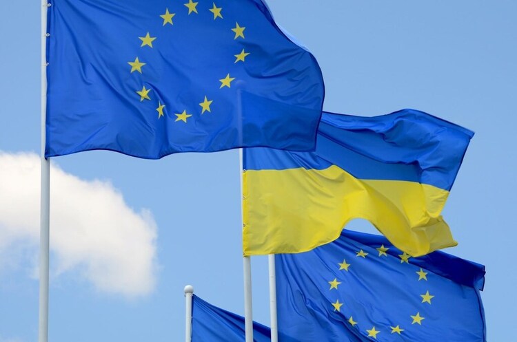В ЄС пригрозили Україні втратою безвізу і траншу В ЄС пригрозили Україні втратою безвізу і траншу
