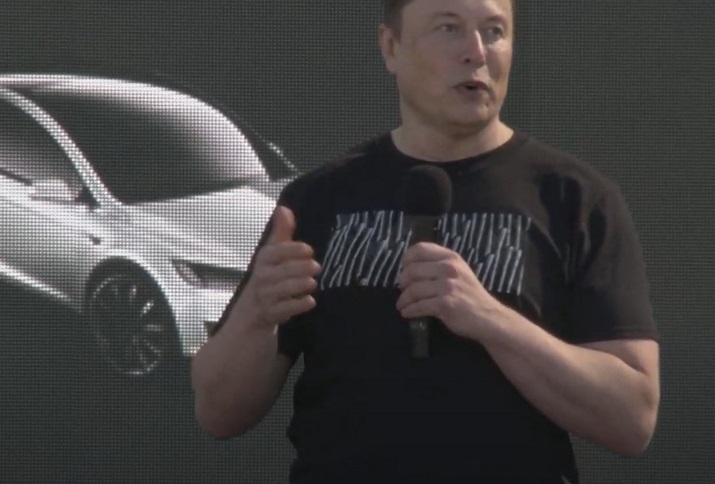 фото DR Ілон Маск пообіцяв випустити Tesla за $25 000 через три роки