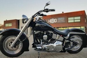   Harley-Davidson   䳿