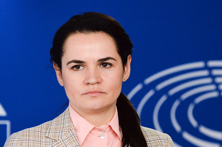 Світлана Тихановська «Він знає про ситуацію в Білорусі все до дрібниць»: Тихановська про зустріч з Макроном