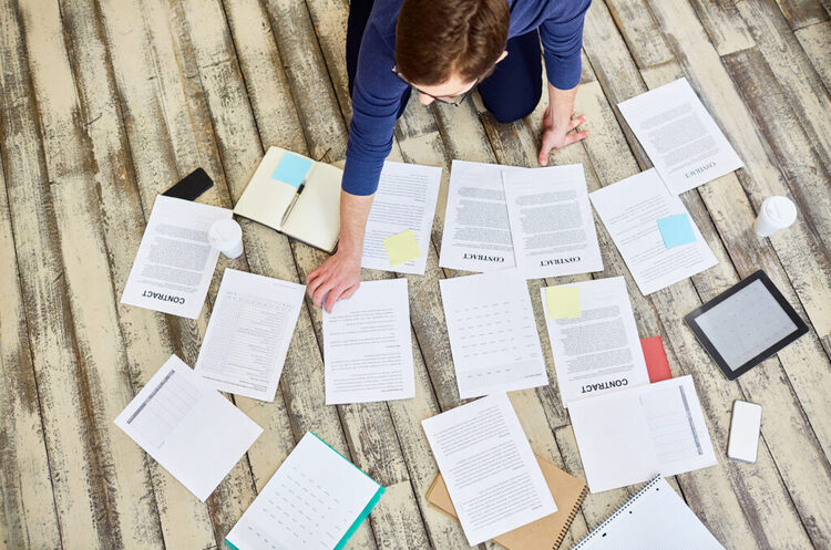 Ілюстративне фото Зеленський анонсував в Україні з 2021 року режим paperless