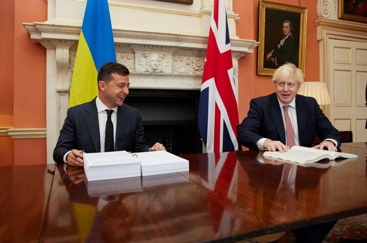 Україна і Британія підписали угоду про партнерство і торгівлю – Кулеба