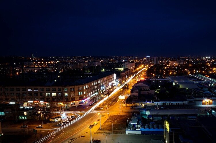 Харків в «червоній зоні»: як працюватиме транспорт , ресторани та ТРЦ Харків в «червоній зоні»: як працюватиме транспорт , ресторани та ТРЦ