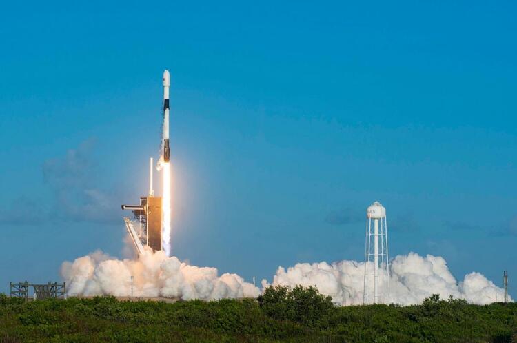 Ракета-носій Falcon 9, яка вивела на орбіту 60 міні-супутників Starlink SpaceX успішно вивела на орбіту ще 60 інтернет-супутників Starlink