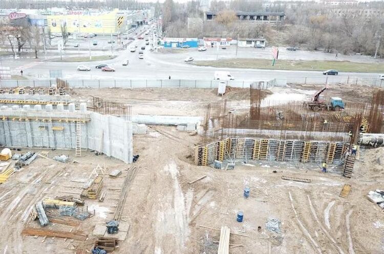 Кабмін виділив 300 мільйонів на будівництво шляхопроводу у Херсоні Кабмін виділив 300 мільйонів на будівництво шляхопроводу у Херсоні