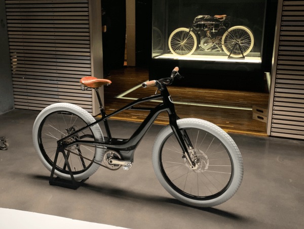фото Harley-Davidson Harley-Davidson показав свій перший електровелосипед і виділив підрозділ в окрему компанію