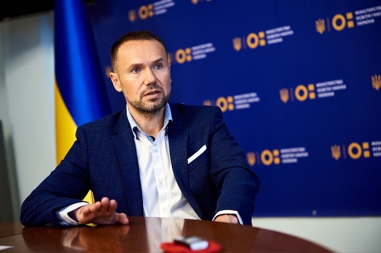 В. о. міністра освіти Сергій Шкарлет Шкарлет отримав попередження від ЄС через спроби зруйнувати реформи у Міносвіти