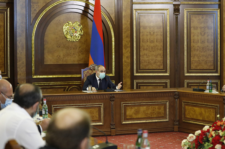 Нікол Пашинян Вірменія попросила Путіна про допомогу, Росія - відповіла