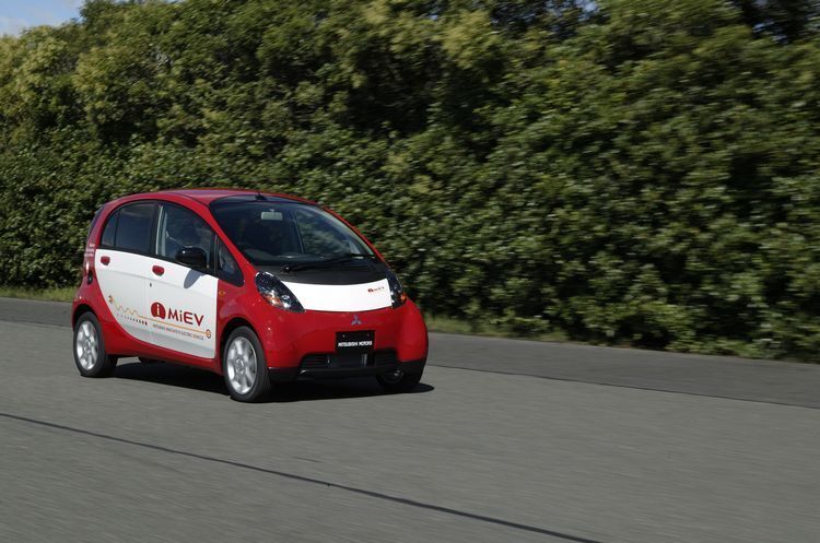 Mitsubishi анонсував п'ять нових електричних моделей Mitsubishi анонсував п'ять нових електричних моделей