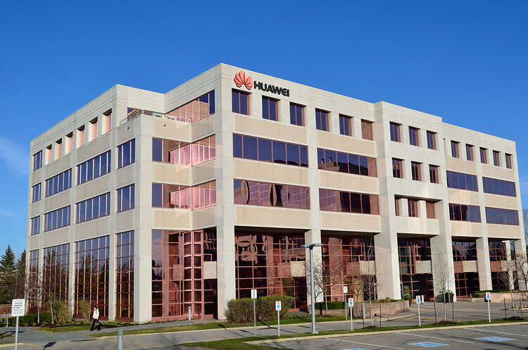 Близько ста компаній отримали дозвіл на роботу з Huawei, Qualcomm і Samsung – чекають Близько ста компаній отримали дозвіл на роботу з Huawei, Qualcomm і Samsung – чекають