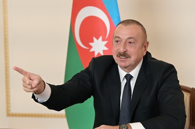 Президент Азербайджану Ільхам Алієв Азербайджан заявив про взяття під контроль стратегічно важливого міста в Карабасі