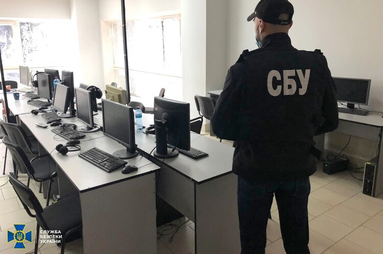 Ілюстративне фото У Миколаєві намагалися нелегально відправити в Росію обладнання для військових кораблів — СБУ