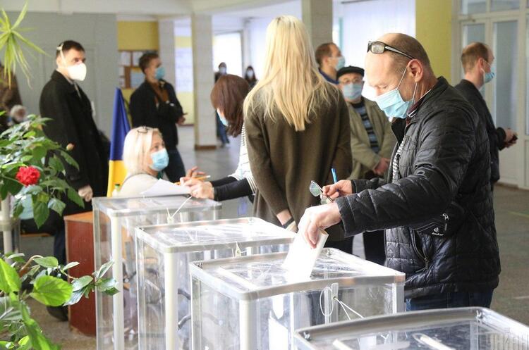 Явка в другому турі виборів мерів в Україні склала 24% – ЦВК