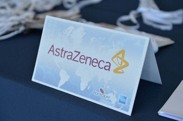 Вакцина від AstraZeneca продемонструвала стійку імунну відповідь у людей похилого віку Вакцина від AstraZeneca продемонструвала стійку імунну відповідь у людей похилого віку