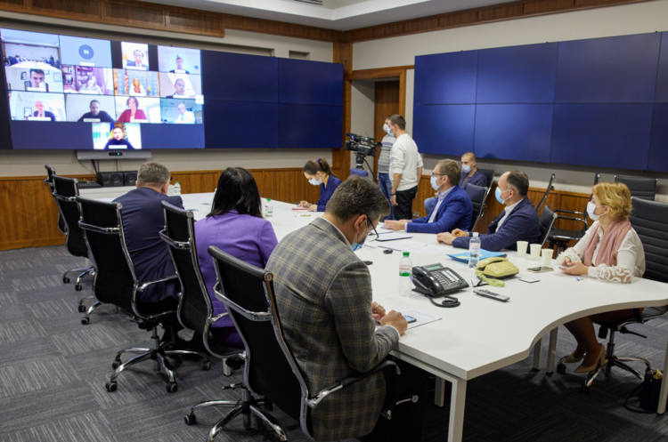 Зеленський пообіцяв послам G7, що Ситник залишиться директором НАБУ Зеленський пообіцяв послам G7, що Ситник залишиться директором НАБУ