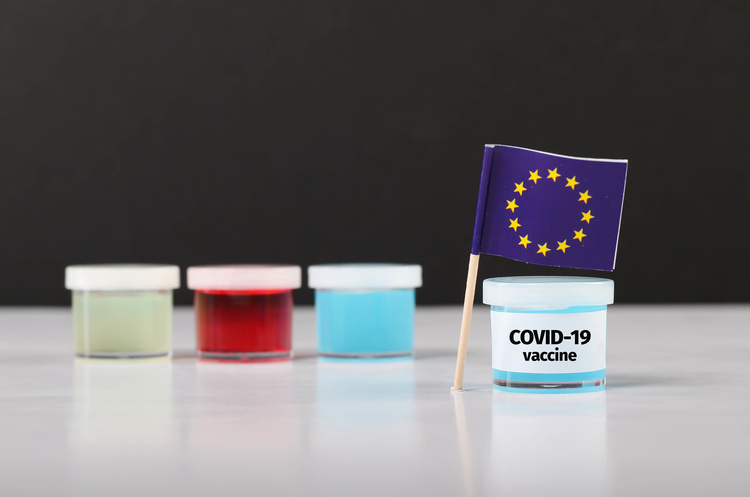 ЄС може схвалити вакцини від Pfizer-BioNTech та Moderna вже наступного місяця ЄС може схвалити вакцини від Pfizer-BioNTech та Moderna вже наступного місяця