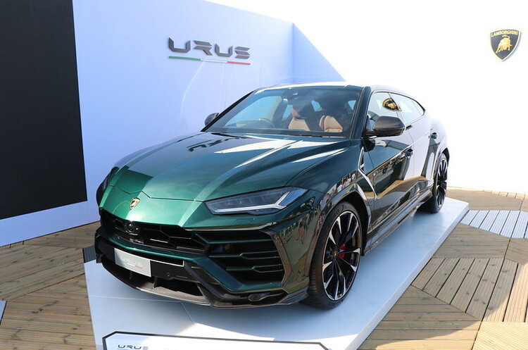 Jaguar хоче, щоб США заблокували імпорт деяких моделей Porsche, Lamborghini, Audi та VW Jaguar хоче, щоб США заблокували імпорт деяких моделей Porsche, Lamborghini, Audi та VW