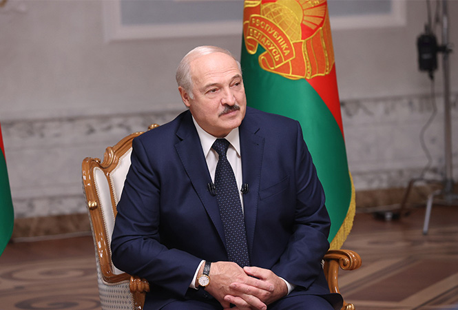 Олександр Лукашенко Білоруська автокефальна православна церква оголосила «вбивці і мучителю» Лукашенку анафему