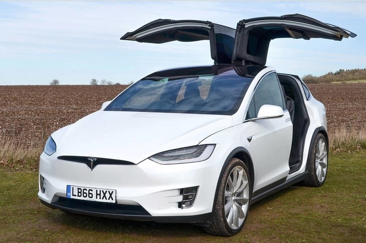 Tesla     9000  Model X,    