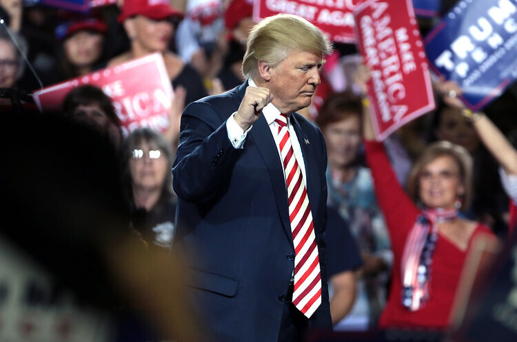 Дональд Трамп Трамп готовий піти з Білого дому, якщо Колегія виборників визнає переможцем Байдена