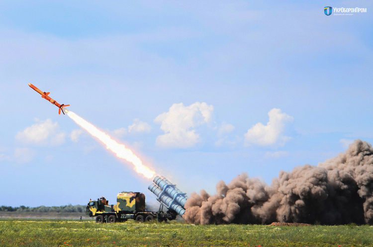Дивізіони, озброєні ракетним комплексом «Нептун», розмістять у південних областях України Дивізіони, озброєні ракетним комплексом «Нептун», розмістять у південних областях України