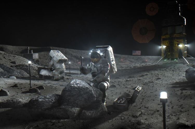 фото NASA NASA представило астронавтів, які полетять на Місяць: половину з них складають жінки