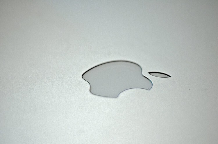 Apple запланувала збільшити виробництво iPhone на 30% в першому півріччі 2021 року Apple запланувала збільшити виробництво iPhone на 30% в першому півріччі 2021 року
