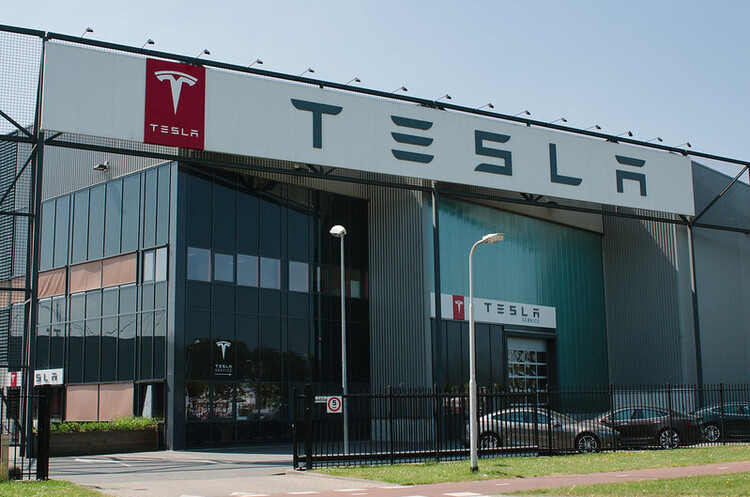 Ринкова капіталізація Tesla перевищила вартість дев'яти найбільших автовиробників разом узятих Ринкова капіталізація Tesla перевищила вартість дев'яти найбільших автовиробників разом узятих