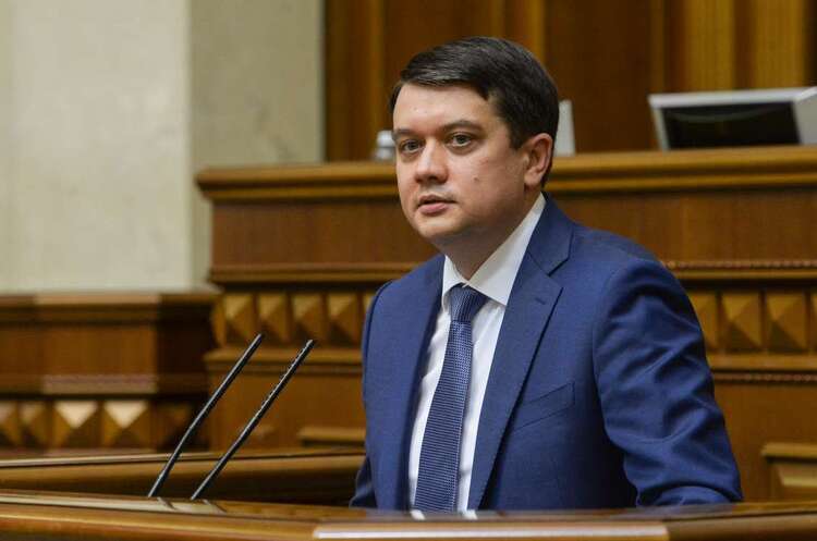 Рівень довіри до Разумкова перевищив довіру до Зеленського - опитування Рівень довіри до Разумкова перевищив довіру до Зеленського - опитування