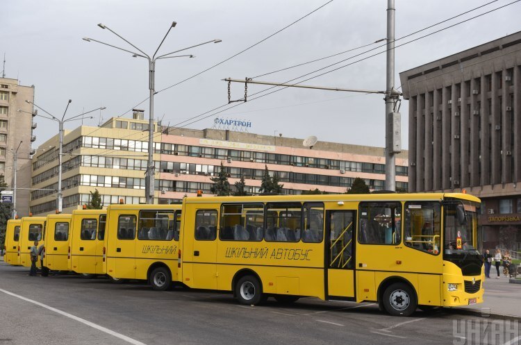 Близько 450 млн грн у 2021 буде спрямовано на закупівлю шкільних автобусів – прем'єр Близько 450 млн грн у 2021 буде спрямовано на закупівлю шкільних автобусів – прем'єр