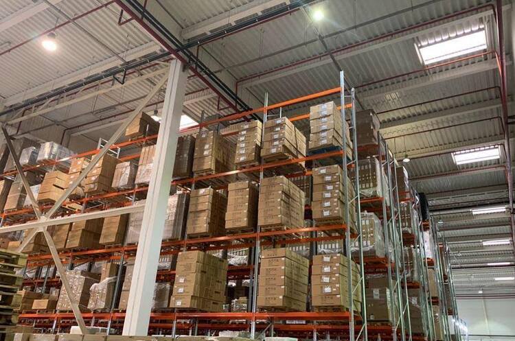 ДФС викрила незаконну схему продажу електроніки у «відомій мережі» магазинів ДФС викрила незаконну схему продажу електроніки у «відомій мережі» магазинів