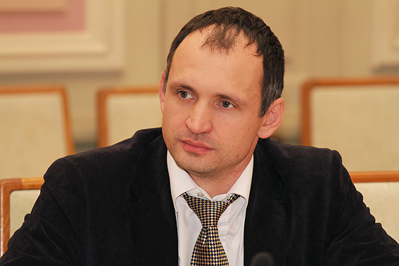 САП вручила підозру заступнику голови ОП Татарову САП вручила підозру заступнику голови ОП Татарову
