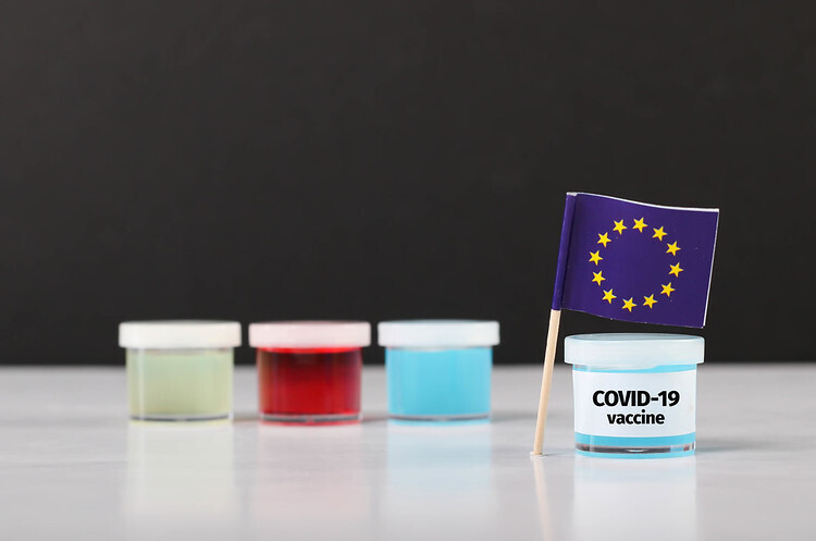 Регулятор ЄС дав зелене світло на використання вакцини проти COVID-19 від Pfizer-BioNTech