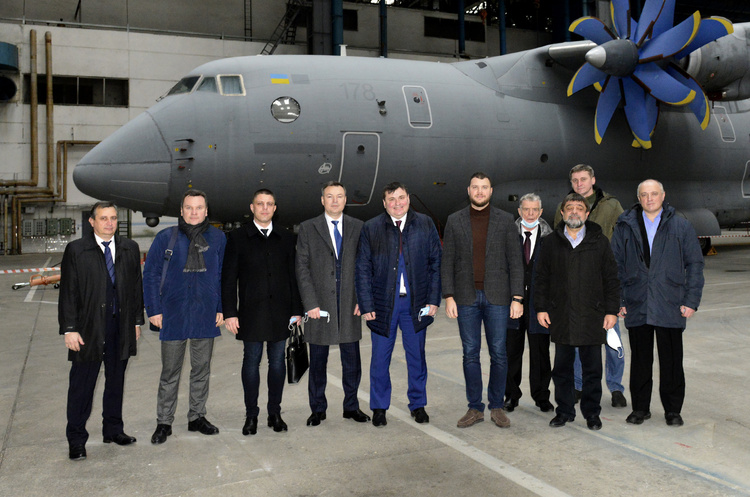 Укроборонпром підпише контракт на три літаки Ан-178 до кінця року Укроборонпром підпише контракт на три літаки Ан-178 до кінця року
