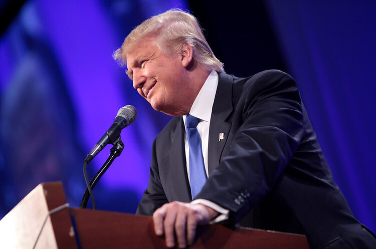 Дональд Трамп Трамп помилував фігурантів справи про втручання РФ в американські вибори