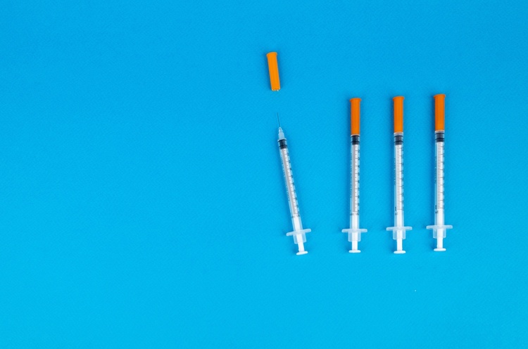 Україна закупить 1,8 млн доз китайської вакцини Sinovac від коронавірусу Україна закупить 1,8 млн доз китайської вакцини Sinovac від коронавірусу