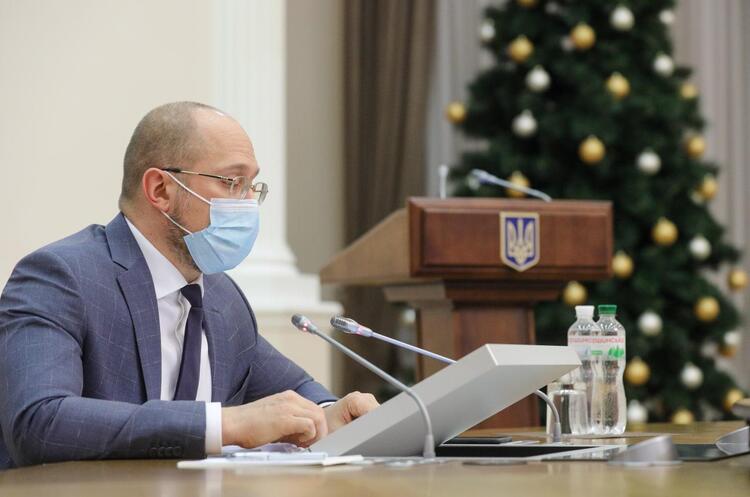 Прем'єр-міністр Денис Шмигаль Завдяки урядовим програмам підтримки бізнесу вдалося зберегти майже 550 000 робочих місць – Шмигаль