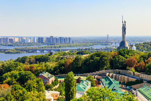 Київ увійшов до топ-20 міст для дистанційної роботи Київ увійшов до топ-20 міст для дистанційної роботи