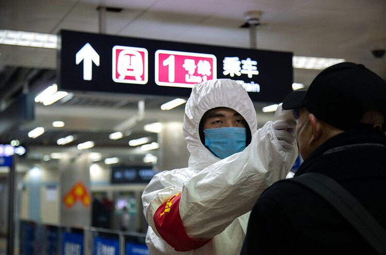Китай повідомив про найбільшу кількість нових випадків COVID-19 за добу за останні п'ять місяців