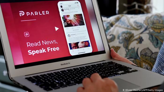 Apple видалила додаток, в якому спілкувалися прихильники Трампа Apple видалила додаток, в якому спілкувалися прихильники Трампа