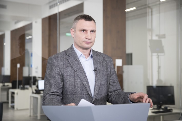 Кличко пообіцяв до кінця опалювального сезону не змінювати тарифи на комуналку у Києві Кличко пообіцяв до кінця опалювального сезону не змінювати тарифи на комуналку у Києві