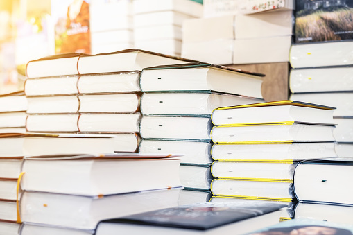 Всеукраїнський рейтинг «Книжка року ‘2020» оголосив Короткі списки Всеукраїнський рейтинг «Книжка року ‘2020» оголосив Короткі списки