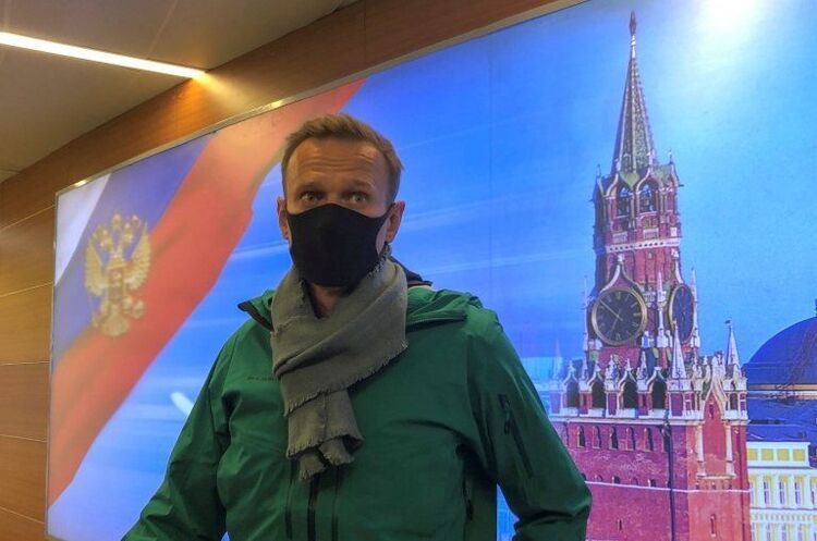 Навального затримали в аеропорту