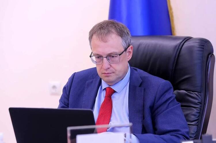 заступник міністра внутрішніх справ. Антон Геращенко Забудовник «Столиця груп» та КМДА мають намір добудувати 11 000 квартир банку «Аркада» - МВС