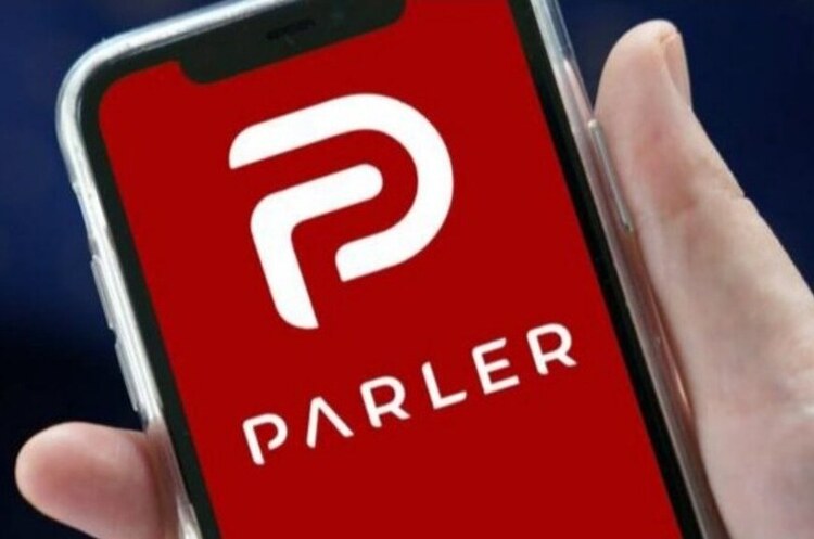 Соцмережа Parler звільнила свого директора Соцмережа Parler звільнила свого директора