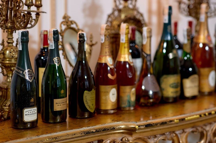 Перша в Україні колекція вінтажних шампанських вин у ресторані Veranda on the river